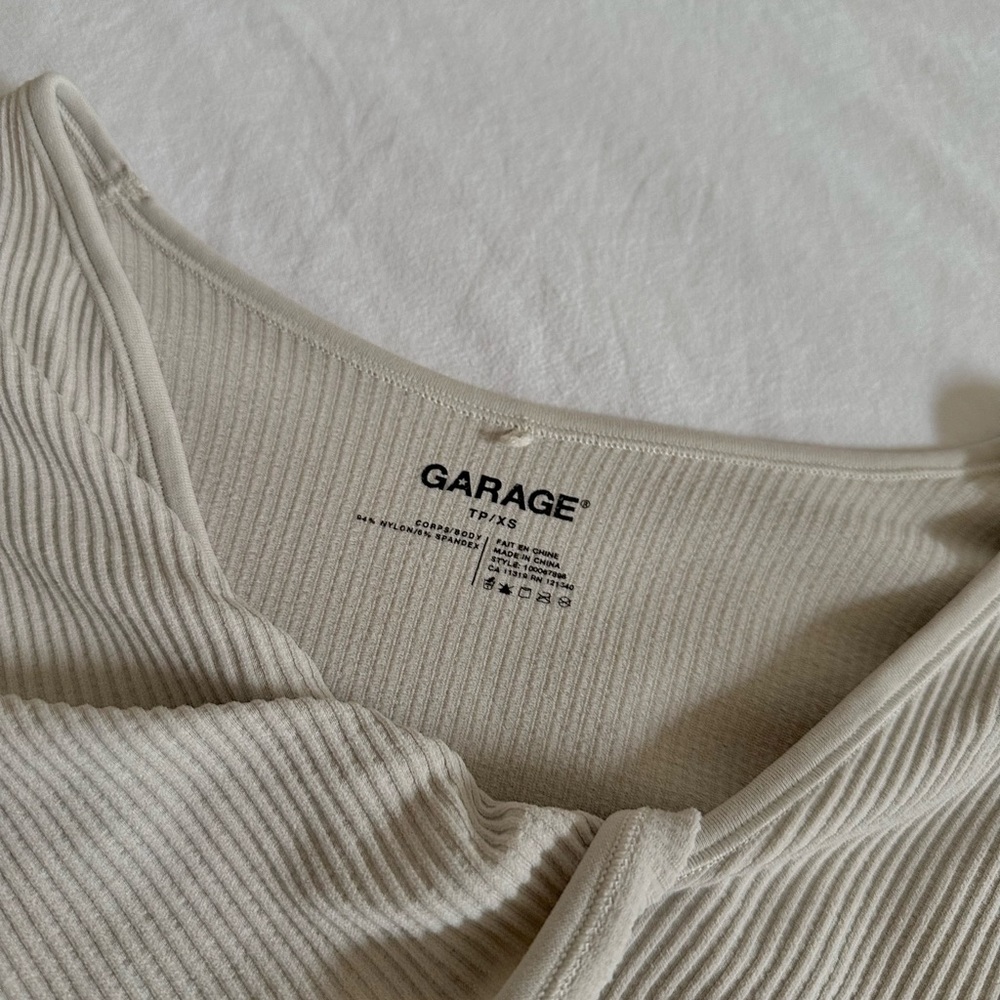 Garage Ribbed Front Twist Cropped Long Sleeve Top